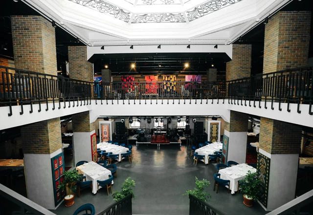 Ресторан Каспиан / Caspian Двухуровневый зал  в стиле лофт 'Мьюзик-холл' - фото 1